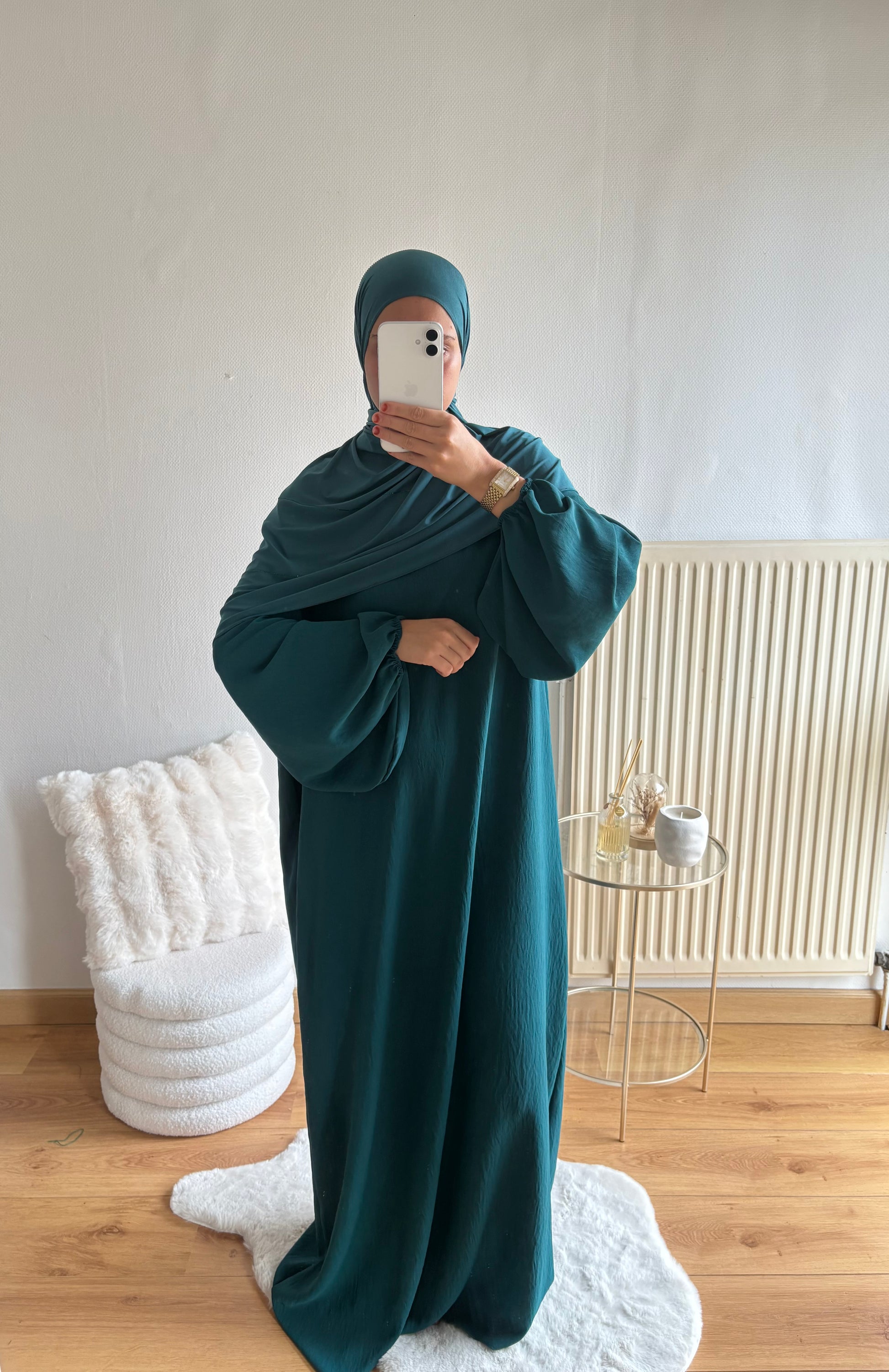 Abaya Manel