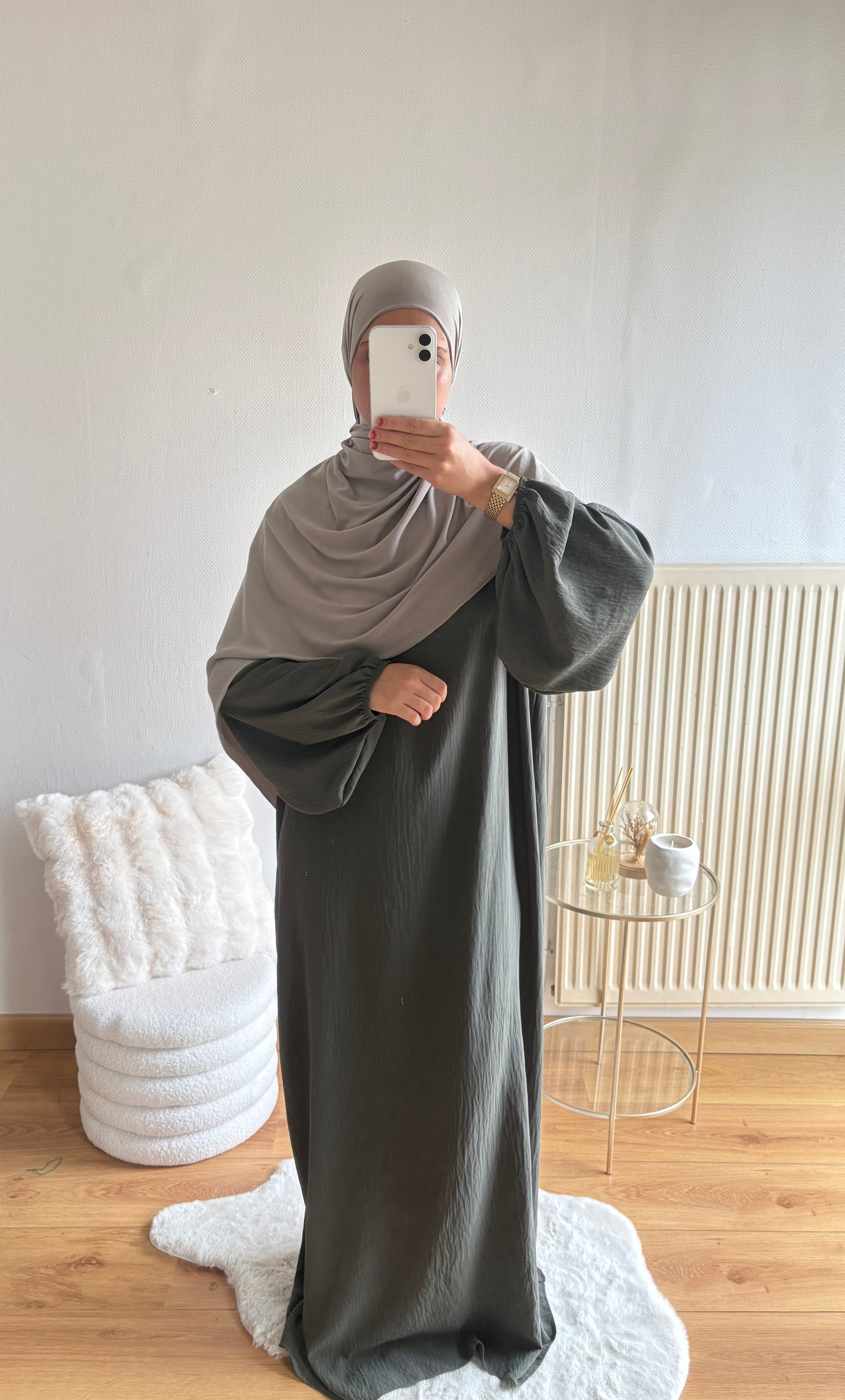 Abaya Manel