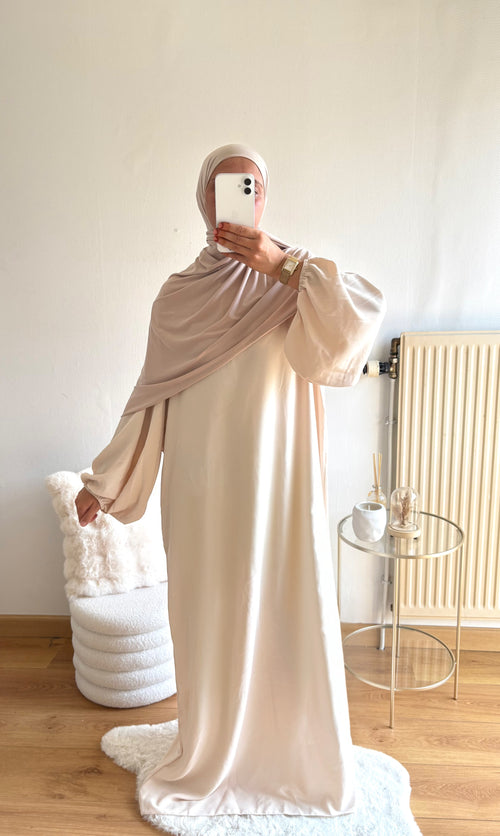 Abaya Lia