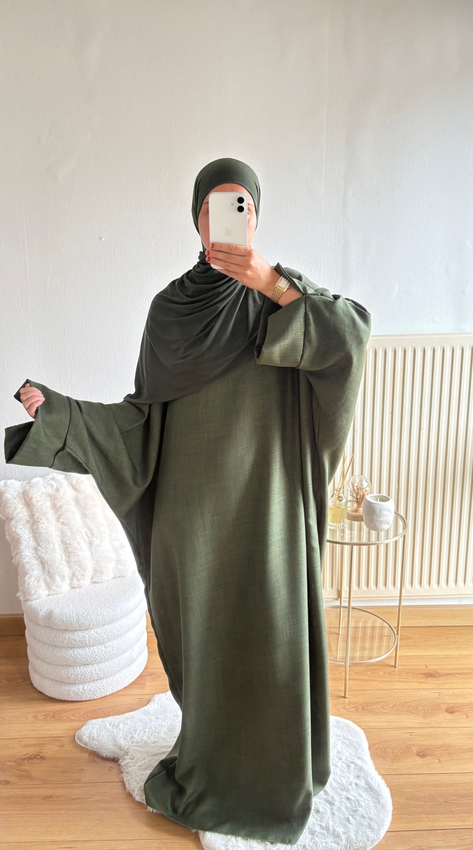 Abaya Layan